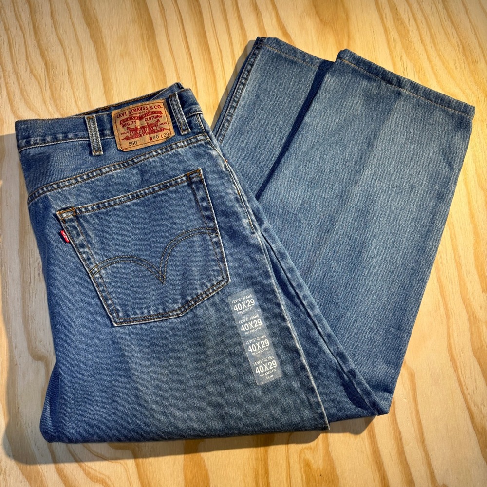 Levi's Men's 550 Relaxed Fit Medium Wash Denim Tapered Leg Jeans Size 40x29